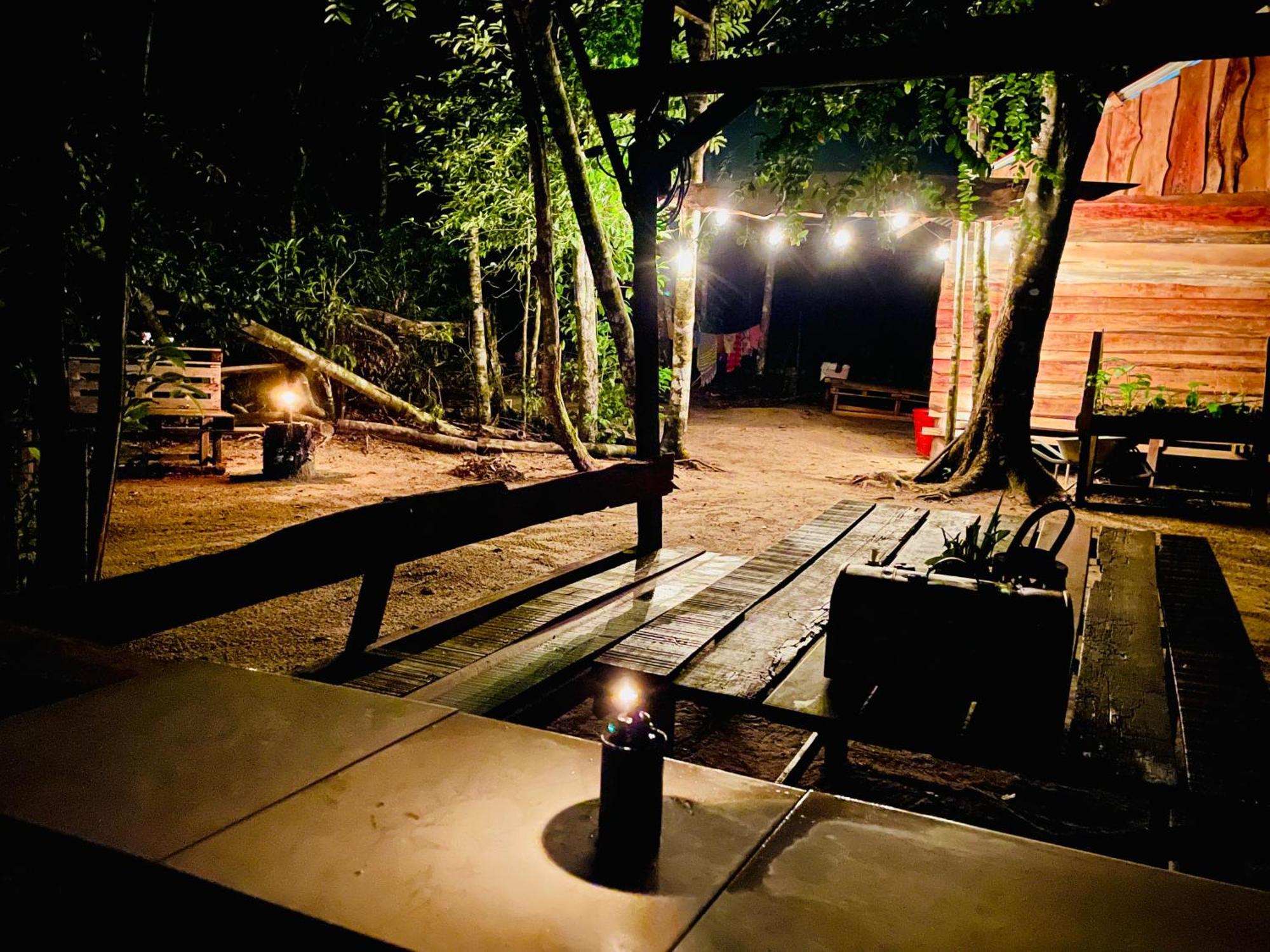 Land Of Promise - Reggae Bar & Eco Village Zanderij Kültér fotó