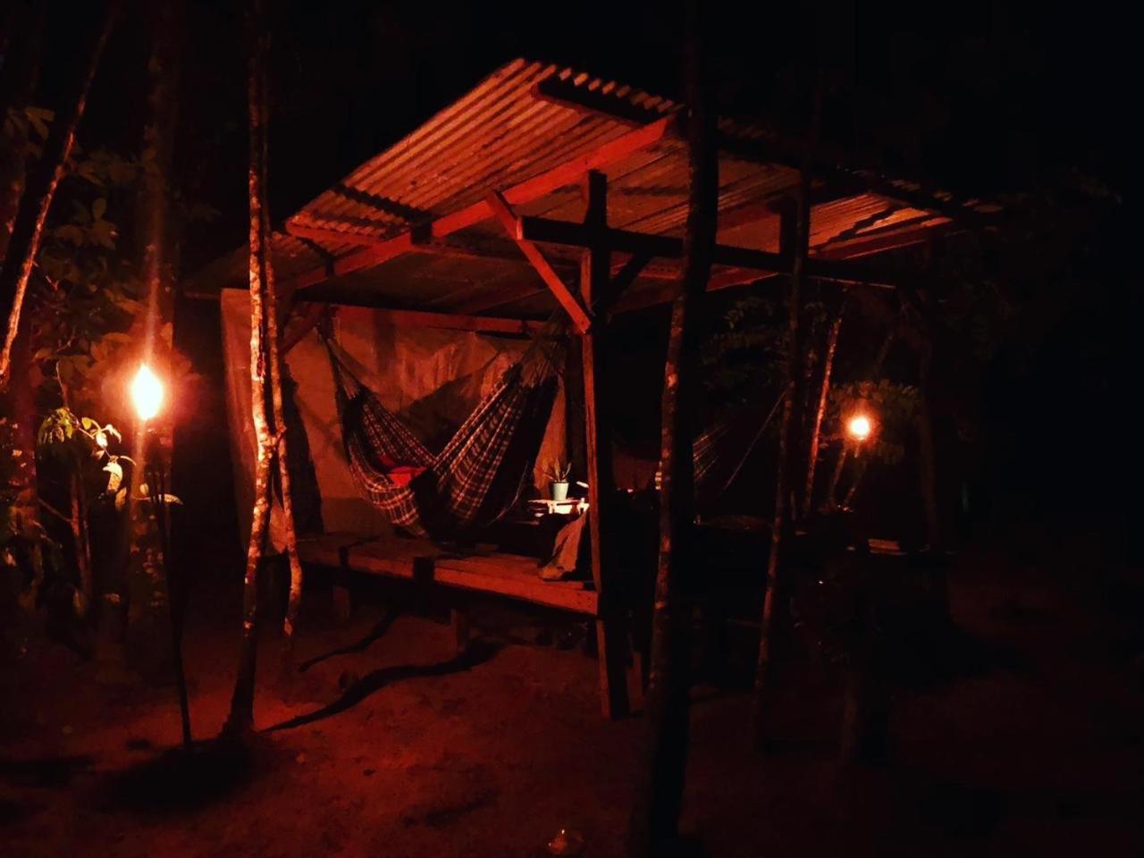 Land Of Promise - Reggae Bar & Eco Village Zanderij Kültér fotó